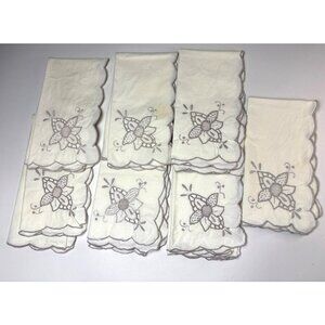 Embroidered Cream Cotton Floral Napkins Scalloped Edges Set 7 Vintage Style Char